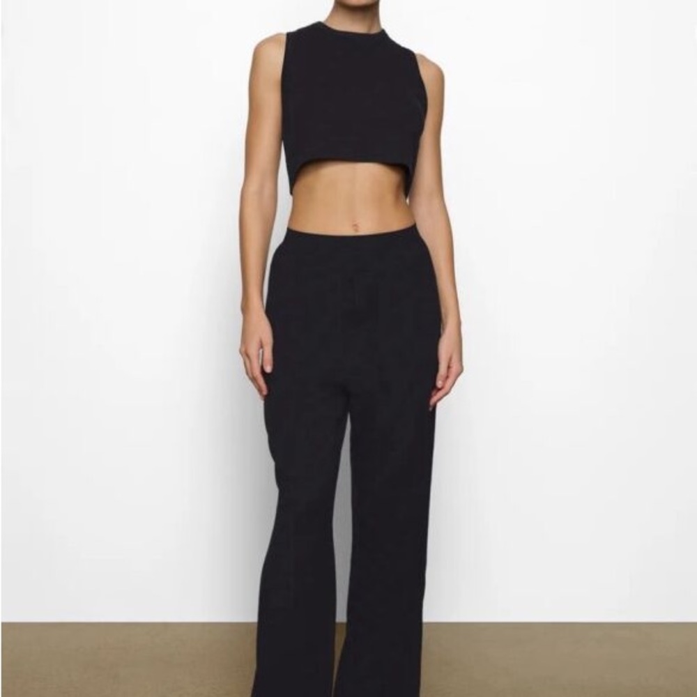 Skims SET Boyfriend loose pants and cropped muscle tee set size xs EUC